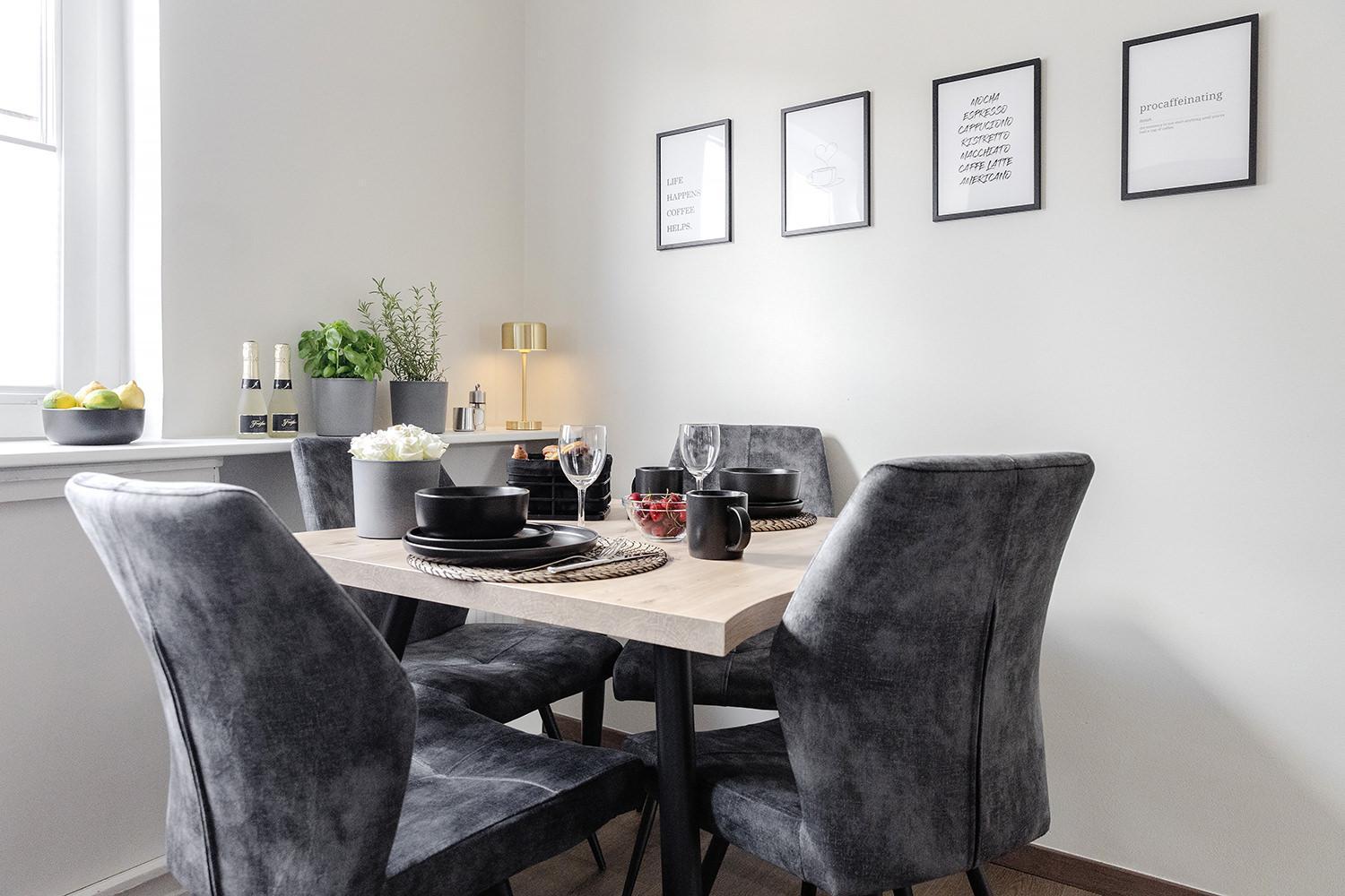 La 002 Schoene Nahe Stadtzentrum And Ideal For A Long Apartment